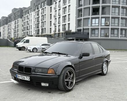 Черный БМВ 3 Серия, объемом двигателя 2 л и пробегом 260 тыс. км за 4000 $, фото 1 на Automoto.ua