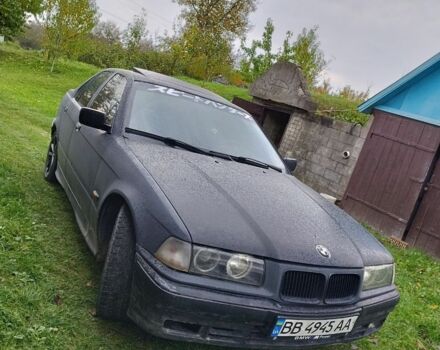 Чорний БМВ 3 Серія, об'ємом двигуна 2.5 л та пробігом 400 тис. км за 1300 $, фото 1 на Automoto.ua