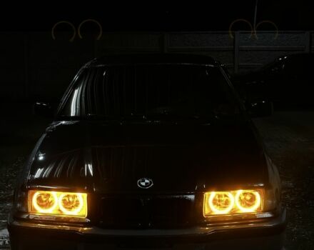 Чорний БМВ 3 Серія, об'ємом двигуна 1.8 л та пробігом 490 тис. км за 3300 $, фото 1 на Automoto.ua