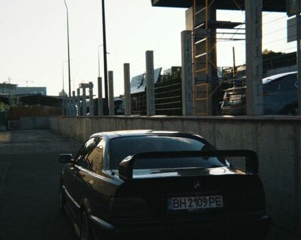 Чорний БМВ 3 Серія, об'ємом двигуна 1.8 л та пробігом 420 тис. км за 5000 $, фото 1 на Automoto.ua