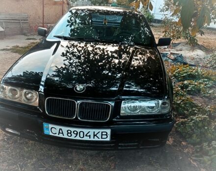 Черный БМВ 3 Серия, объемом двигателя 2.8 л и пробегом 209 тыс. км за 3500 $, фото 1 на Automoto.ua
