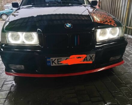 Черный БМВ 3 Серия, объемом двигателя 2.5 л и пробегом 400 тыс. км за 3906 $, фото 1 на Automoto.ua