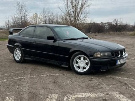 Черный БМВ 3 Серия, объемом двигателя 1 л и пробегом 300 тыс. км за 1630 $, фото 1 на Automoto.ua