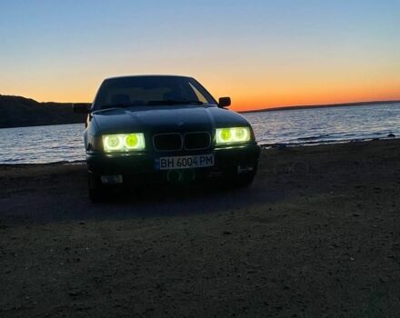 Черный БМВ 3 Серия, объемом двигателя 2 л и пробегом 310 тыс. км за 2900 $, фото 1 на Automoto.ua