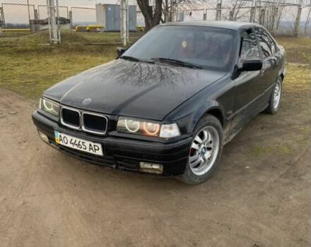 Черный БМВ 3 Серия, объемом двигателя 1.8 л и пробегом 300 тыс. км за 2300 $, фото 1 на Automoto.ua