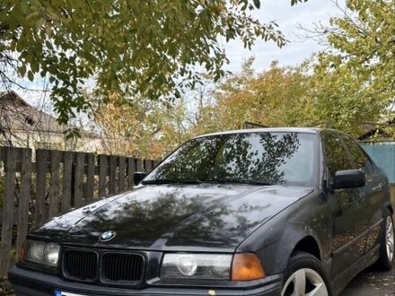 Черный БМВ 3 Серия, объемом двигателя 2.5 л и пробегом 450 тыс. км за 2800 $, фото 1 на Automoto.ua