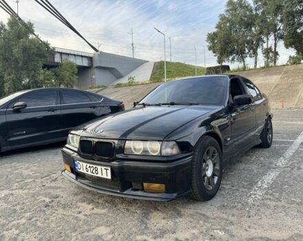 Черный БМВ 3 Серия, объемом двигателя 2.5 л и пробегом 455 тыс. км за 3800 $, фото 1 на Automoto.ua