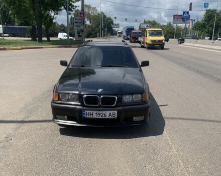 Чорний БМВ 3 Серія, об'ємом двигуна 2 л та пробігом 300 тис. км за 3300 $, фото 1 на Automoto.ua