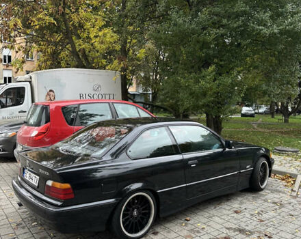 Чорний БМВ 3 Серія, об'ємом двигуна 1.99 л та пробігом 464 тис. км за 4500 $, фото 1 на Automoto.ua