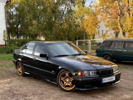 Черный БМВ 3 Серия, объемом двигателя 2.5 л и пробегом 0 тыс. км за 4900 $, фото 1 на Automoto.ua