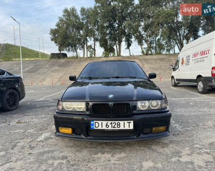 Черный БМВ 3 Серия, объемом двигателя 2.5 л и пробегом 440 тыс. км за 3800 $, фото 1 на Automoto.ua