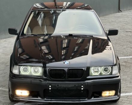 Чорний БМВ 3 Серія, об'ємом двигуна 2.5 л та пробігом 377 тис. км за 3999 $, фото 1 на Automoto.ua