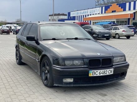 Чорний БМВ 3 Серія, об'ємом двигуна 2 л та пробігом 370 тис. км за 2500 $, фото 1 на Automoto.ua