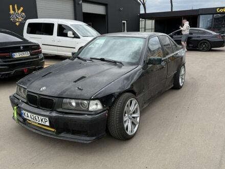 Черный БМВ 3 Серия, объемом двигателя 2 л и пробегом 20 тыс. км за 8500 $, фото 1 на Automoto.ua
