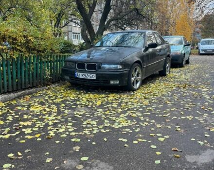 Черный БМВ 3 Серия, объемом двигателя 2 л и пробегом 370 тыс. км за 3300 $, фото 1 на Automoto.ua