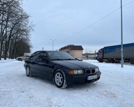 Черный БМВ 3 Серия, объемом двигателя 1.6 л и пробегом 480 тыс. км за 3350 $, фото 1 на Automoto.ua