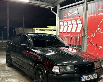 Черный БМВ 3 Серия, объемом двигателя 2 л и пробегом 240 тыс. км за 3300 $, фото 1 на Automoto.ua