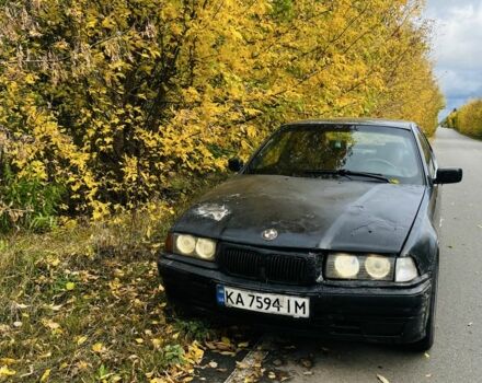 Черный БМВ 3 Серия, объемом двигателя 1.9 л и пробегом 200 тыс. км за 1800 $, фото 1 на Automoto.ua