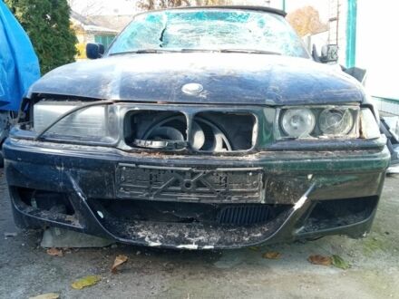 Черный БМВ 3 Серия, объемом двигателя 3 л и пробегом 100 тыс. км за 3574 $, фото 1 на Automoto.ua