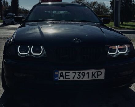 Черный БМВ 3 Серия, объемом двигателя 3 л и пробегом 400 тыс. км за 6000 $, фото 1 на Automoto.ua