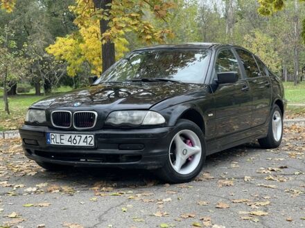 Чорний БМВ 3 Серія, об'ємом двигуна 2 л та пробігом 250 тис. км за 1699 $, фото 1 на Automoto.ua