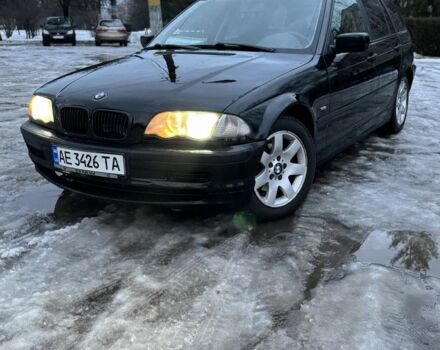 Чорний БМВ 3 Серія, об'ємом двигуна 2 л та пробігом 328 тис. км за 3900 $, фото 1 на Automoto.ua