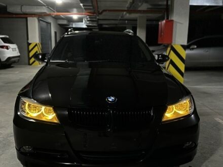 Черный БМВ 3 Серия, объемом двигателя 2 л и пробегом 300 тыс. км за 7200 $, фото 1 на Automoto.ua