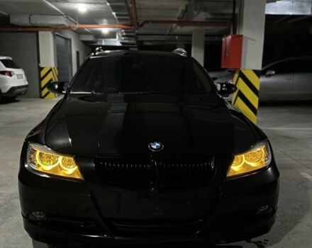 Черный БМВ 3 Серия, объемом двигателя 2 л и пробегом 300 тыс. км за 7200 $, фото 1 на Automoto.ua