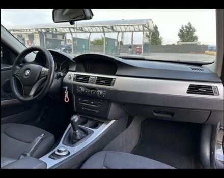 Черный БМВ 3 Серия, объемом двигателя 2 л и пробегом 330 тыс. км за 5200 $, фото 1 на Automoto.ua