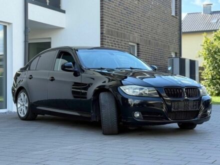 Черный БМВ 3 Серия, объемом двигателя 2 л и пробегом 300 тыс. км за 6640 $, фото 1 на Automoto.ua