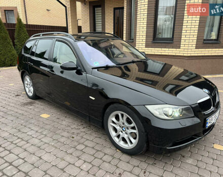 Черный БМВ 3 Серия, объемом двигателя 2 л и пробегом 318 тыс. км за 7700 $, фото 1 на Automoto.ua