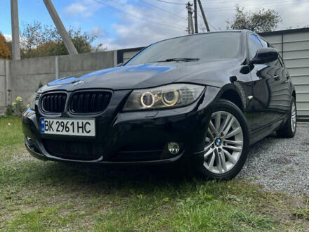 БМВ 3 Серия 2011 в Березно на Automoto.ua Черный БМВ 3 Серия, объемом двигателя 2 л и пробегом 290 тыс. км за 8000 $, фото 1 на Automoto.ua