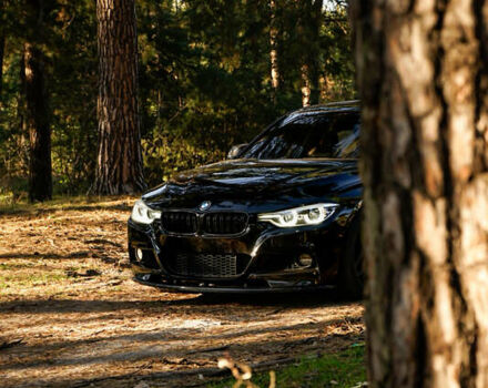 Черный БМВ 3 Серия, объемом двигателя 2.98 л и пробегом 295 тыс. км за 14000 $, фото 1 на Automoto.ua