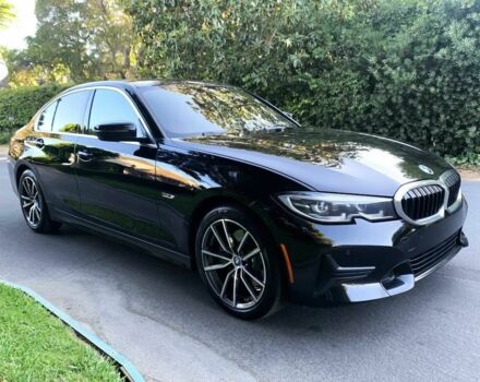 БМВ 3 Серія 2022 у Ужгороді на Automoto.ua Чорний БМВ 3 Серія, об'ємом двигуна 2 л та пробігом 30 тис. км за 20300 $, фото 1 на Automoto.ua