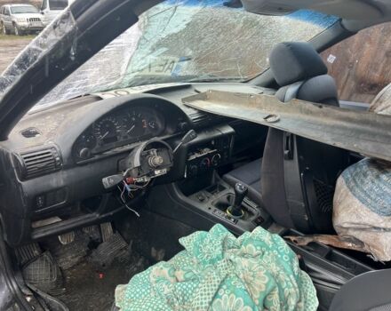 Фиолетовый БМВ 3 Серия, объемом двигателя 1.6 л и пробегом 200 тыс. км за 750 $, фото 4 на Automoto.ua