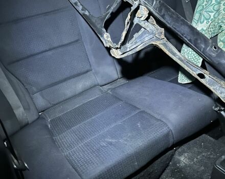 Фиолетовый БМВ 3 Серия, объемом двигателя 1.6 л и пробегом 445 тыс. км за 750 $, фото 6 на Automoto.ua