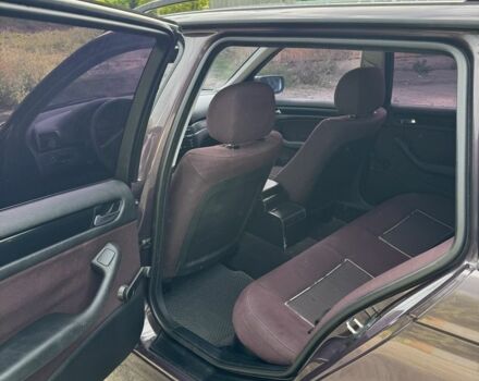 Фиолетовый БМВ 3 Серия, объемом двигателя 2 л и пробегом 280 тыс. км за 3800 $, фото 7 на Automoto.ua