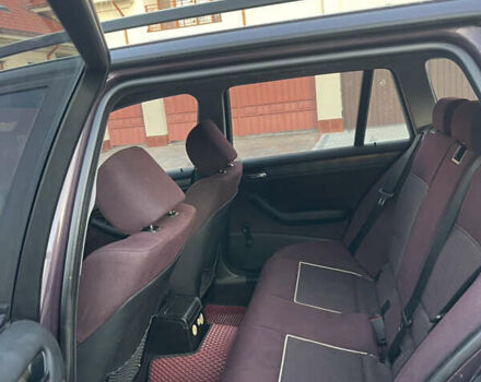 Фиолетовый БМВ 3 Серия, объемом двигателя 2 л и пробегом 400 тыс. км за 4600 $, фото 13 на Automoto.ua