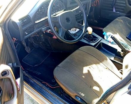 Коричневый БМВ 3 Серия, объемом двигателя 2 л и пробегом 250 тыс. км за 1350 $, фото 4 на Automoto.ua