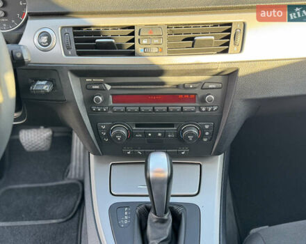 Коричневий БМВ 3 Серія, об'ємом двигуна 2 л та пробігом 265 тис. км за 6900 $, фото 40 на Automoto.ua