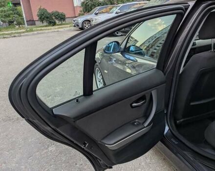 Коричневий БМВ 3 Серія, об'ємом двигуна 2 л та пробігом 288 тис. км за 8500 $, фото 29 на Automoto.ua