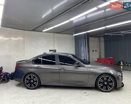 БМВ 3 Серия 2014 в Днепре (Днепропетровске) на Automoto.ua Коричневый БМВ 3 Серия, объемом двигателя 2 л и пробегом 177 тыс. км за 14500 $, фото 2 на Automoto.ua