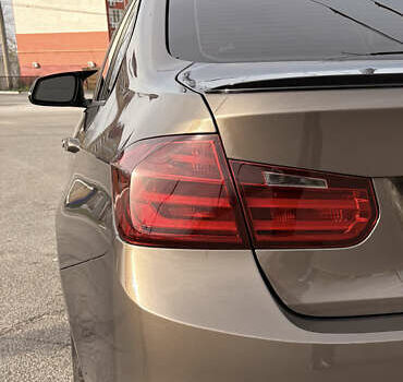 Коричневый БМВ 3 Серия, объемом двигателя 2 л и пробегом 258 тыс. км за 12200 $, фото 2 на Automoto.ua