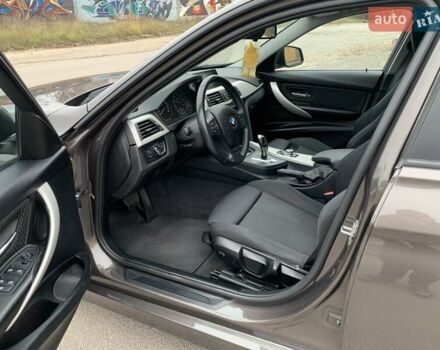 Коричневий БМВ 3 Серія, об'ємом двигуна 2 л та пробігом 219 тис. км за 14500 $, фото 28 на Automoto.ua