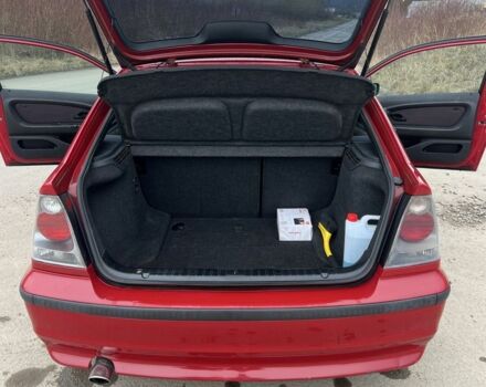 Красный БМВ 3 Серия, объемом двигателя 1.8 л и пробегом 320 тыс. км за 3000 $, фото 4 на Automoto.ua