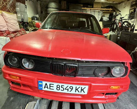 БМВ 3 Серия 1983 в Першотравенске на Automoto.ua Красный БМВ 3 Серия, объемом двигателя 1.8 л и пробегом 200 тыс. км за 3100 $, фото 4 на Automoto.ua