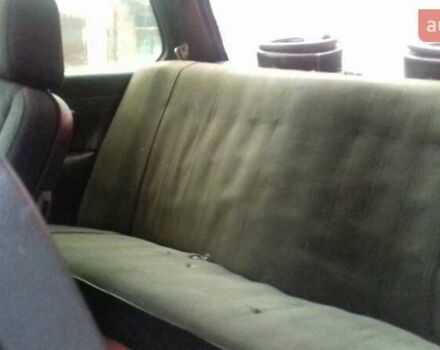 Красный БМВ 3 Серия, объемом двигателя 1.8 л и пробегом 215 тыс. км за 1250 $, фото 9 на Automoto.ua