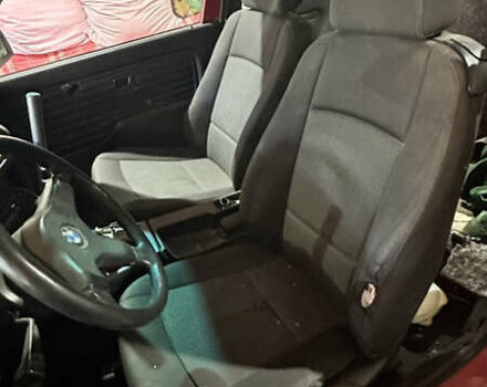 БМВ 3 Серия 1983 в Першотравенске на Automoto.ua Красный БМВ 3 Серия, объемом двигателя 1.8 л и пробегом 200 тыс. км за 3100 $, фото 7 на Automoto.ua