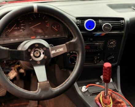 Червоний БМВ 3 Серія, об'ємом двигуна 1.8 л та пробігом 230 тис. км за 2000 $, фото 7 на Automoto.ua