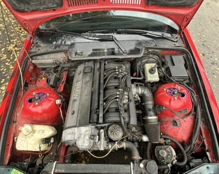 Красный БМВ 3 Серия, объемом двигателя 2.5 л и пробегом 3 тыс. км за 4700 $, фото 6 на Automoto.ua